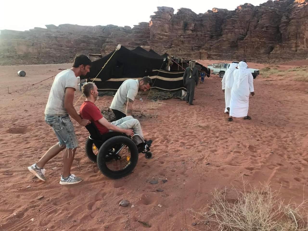 Rainbow Camp Hotel Wadi Rum Exterior foto