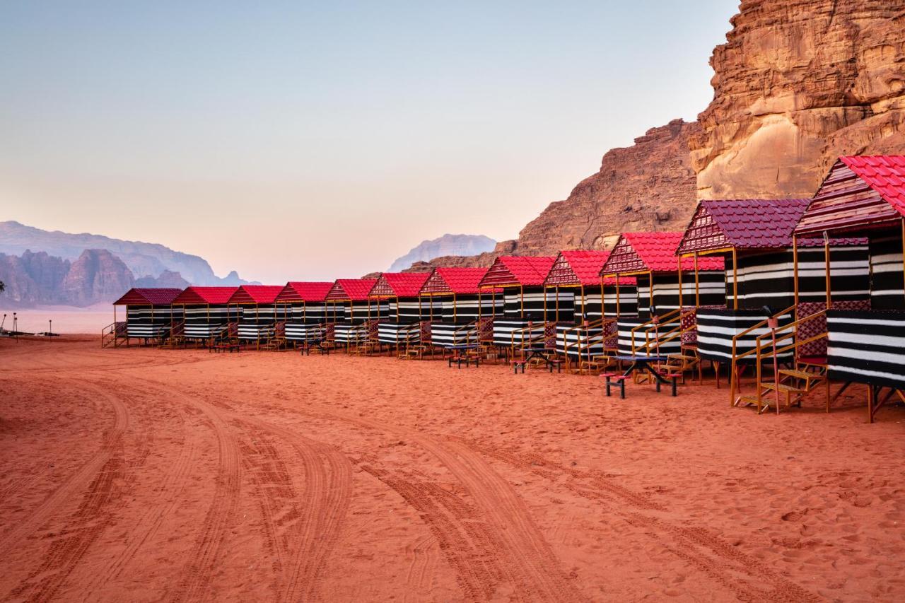 Rainbow Camp Hotel Wadi Rum Exterior foto